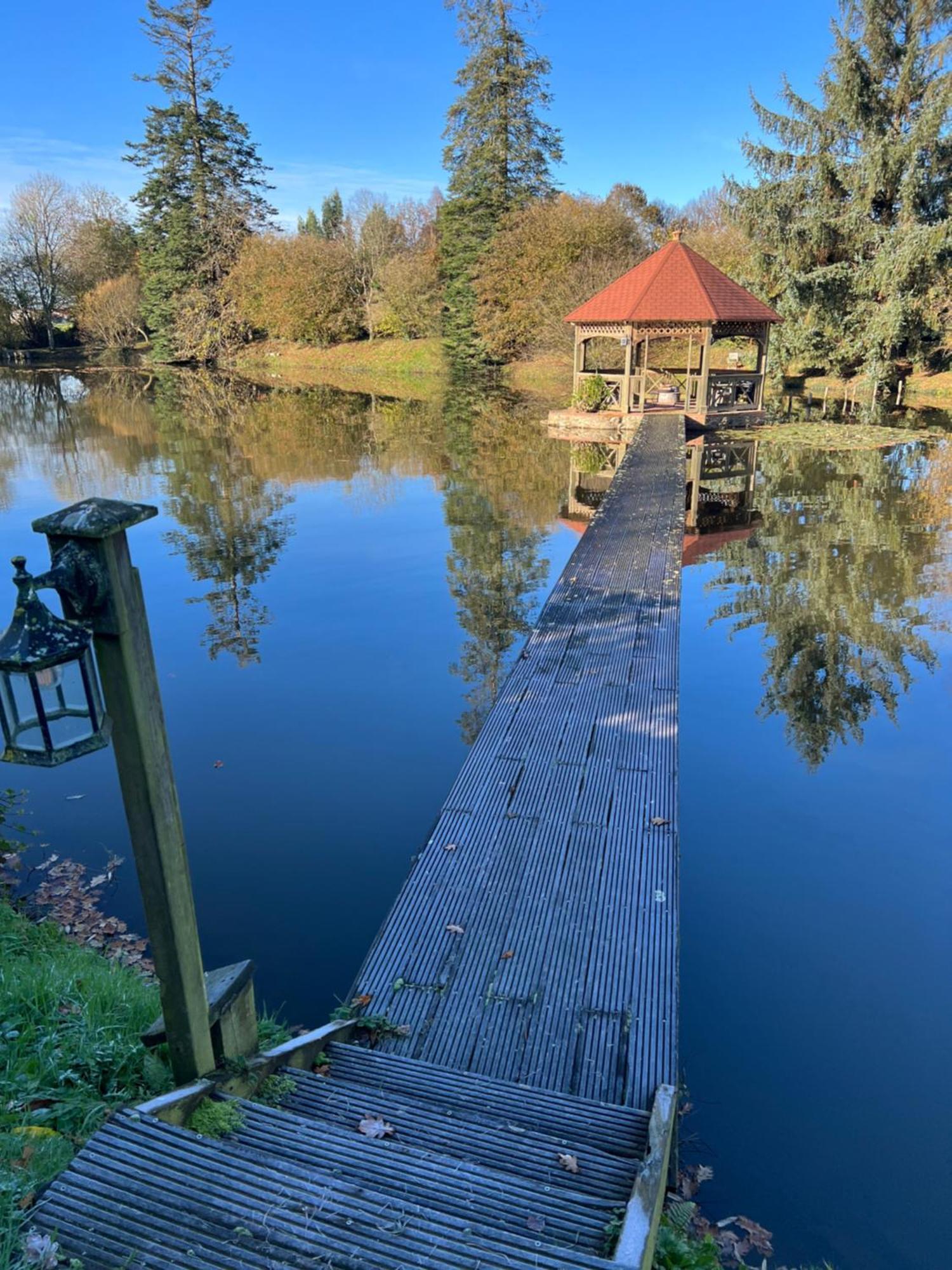 Lake Noble Saint-Germain-l'Aiguiller Esterno foto